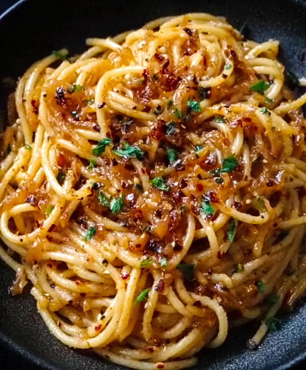 Caramelized Onion Pasta with Chili Oil-Sweet Spicy